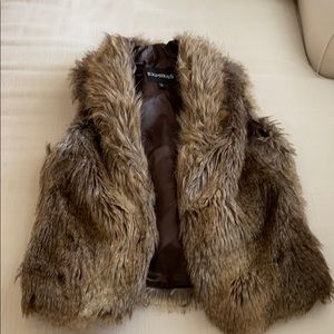 Faux fur Express vest